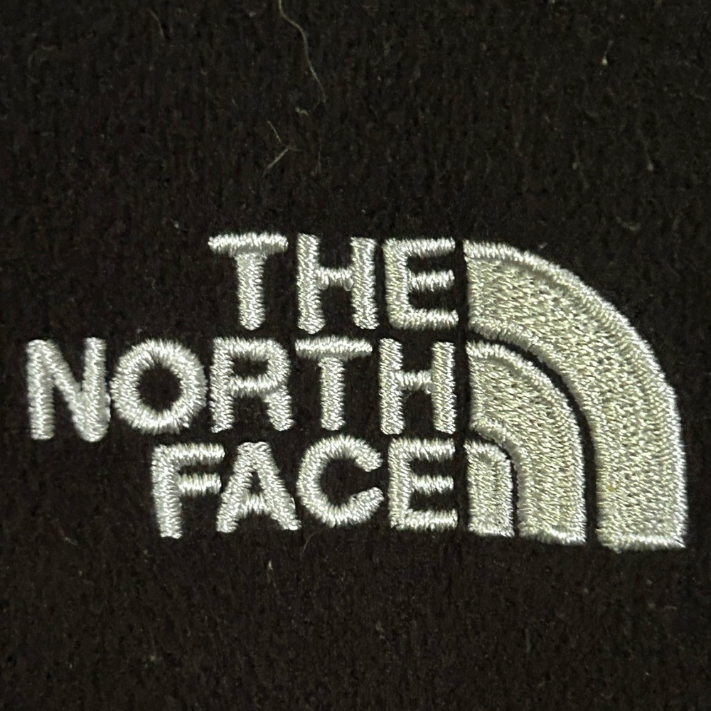 North face women’s winter jacket size medium.